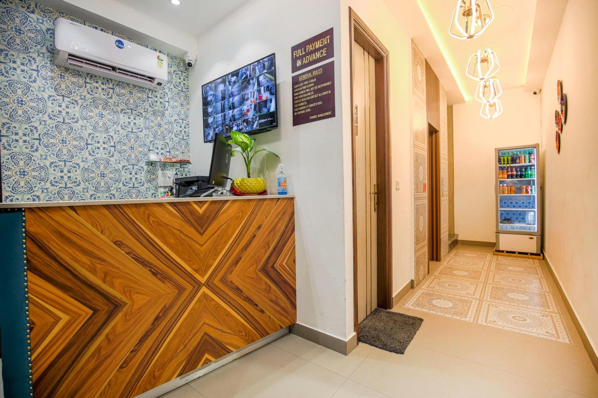Hotel Golden Stay อัมริตสา ภายนอก รูปภาพ