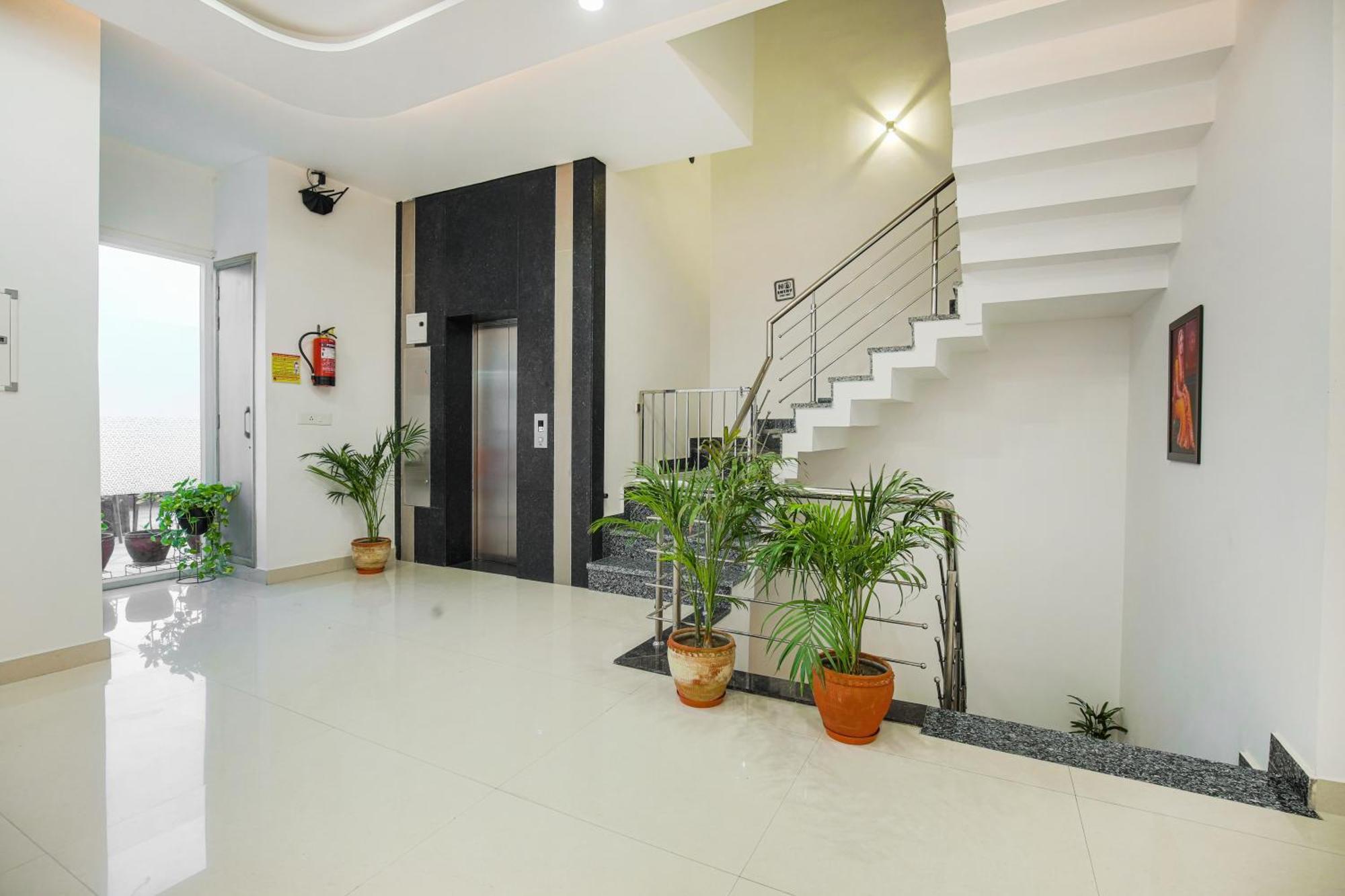 Hotel Golden Stay อัมริตสา ภายนอก รูปภาพ