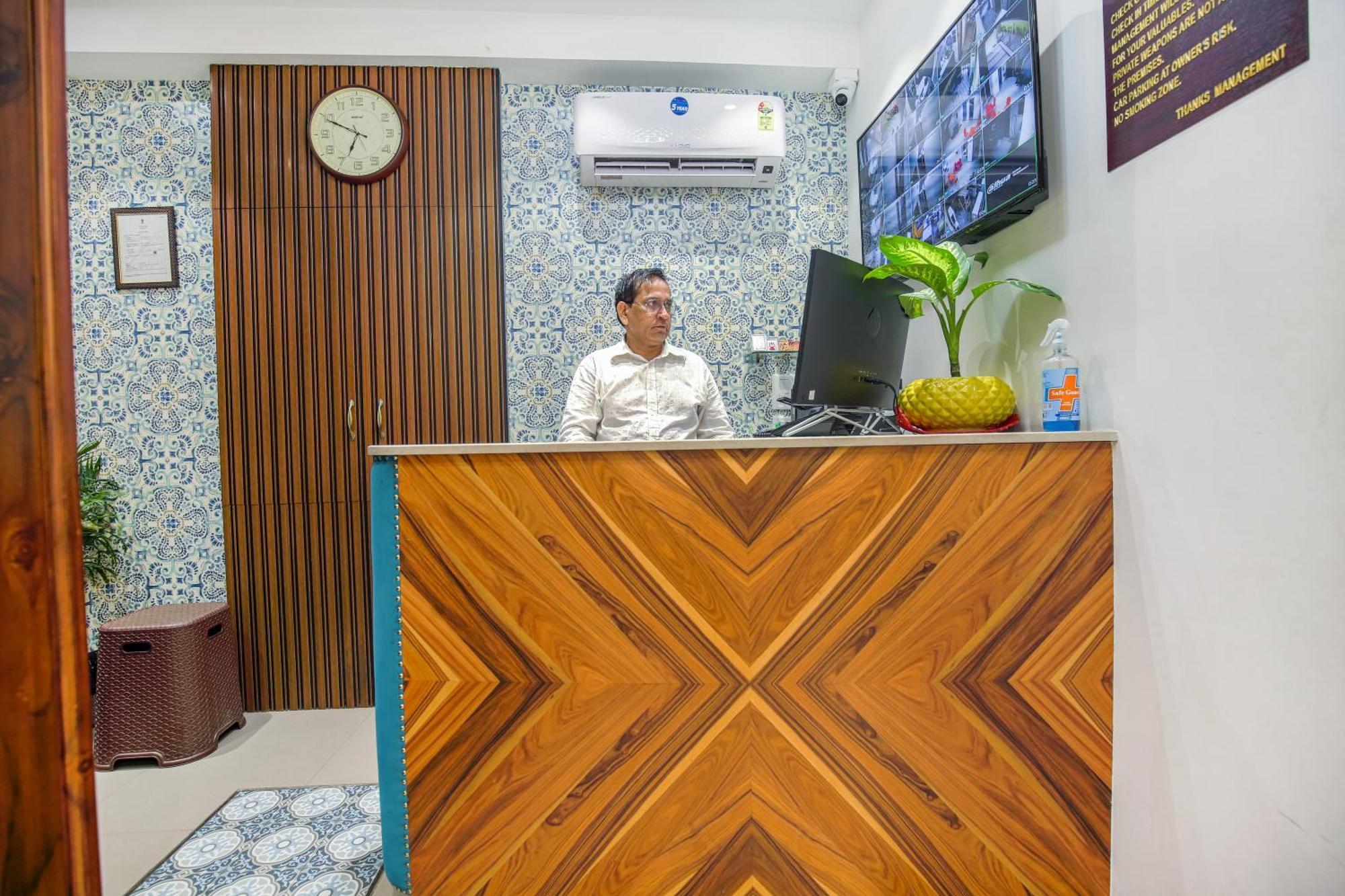 Hotel Golden Stay อัมริตสา ภายนอก รูปภาพ